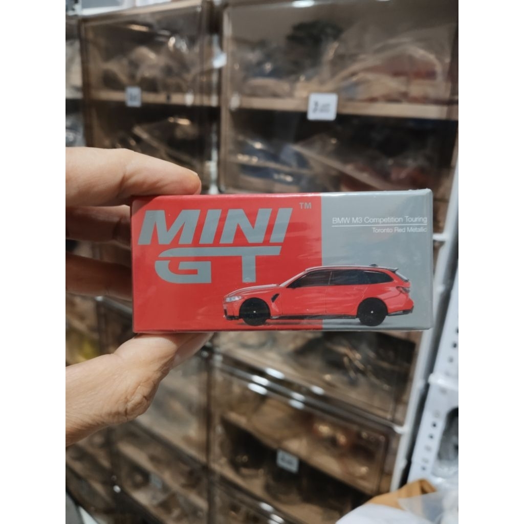 Mini GT BMW Competition Touring Red 700