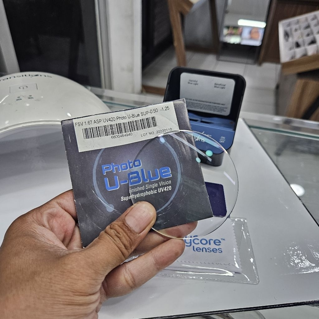 Polycore Lensa Kacamata Photocromic Grey Anti Blueray 1.67 ASP UV420 Photo U-Blue High Indeks 1.67 G
