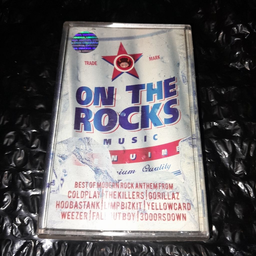 kaset on the rocks (weezer,gorillaz,the killer,coldplay,blink 182)