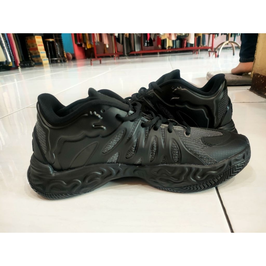 Sepatu Basket Hali size 45