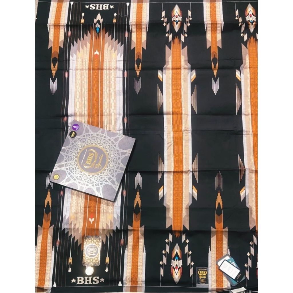 SARUNG BHS SGC SIGNATURE GOLD WARNA HITAM LIMITED EDITION
