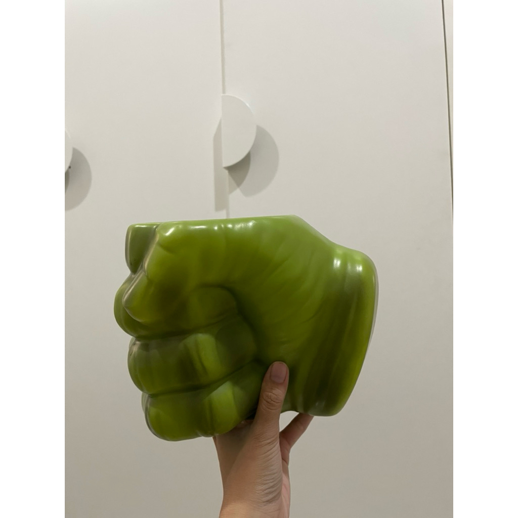 Preloved popcorn bucket tangan hulk