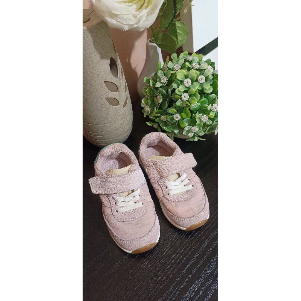 preloved sepatu anak brand zara
