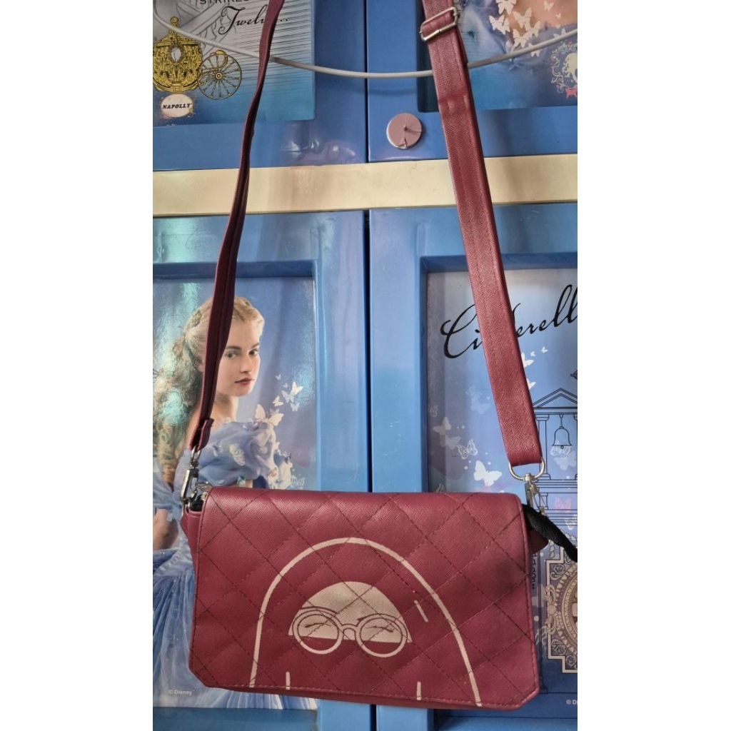 Preloved Tas Slempang Muslimah Niqab