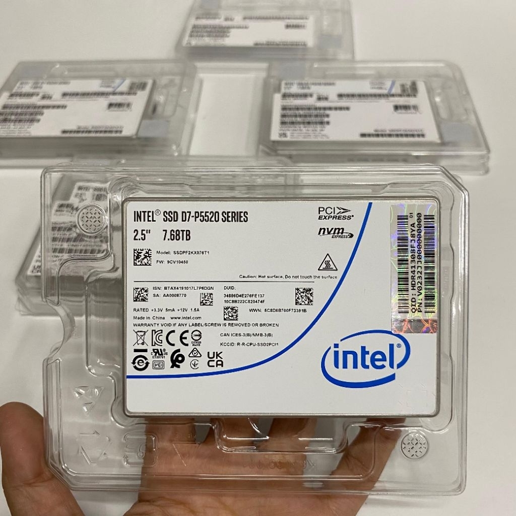 Intel D7-P5510 SSD NVMe