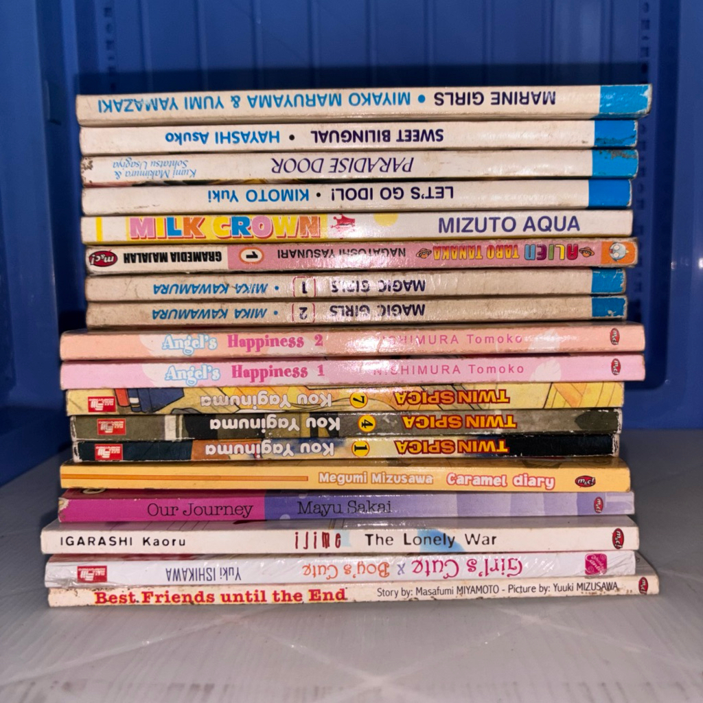 JUAL BUNDLE 18 KOMIK BEKAS | Marine Girls Sweet Bilingual Paradise Door Let’s Go Idol Milk Crown Ali