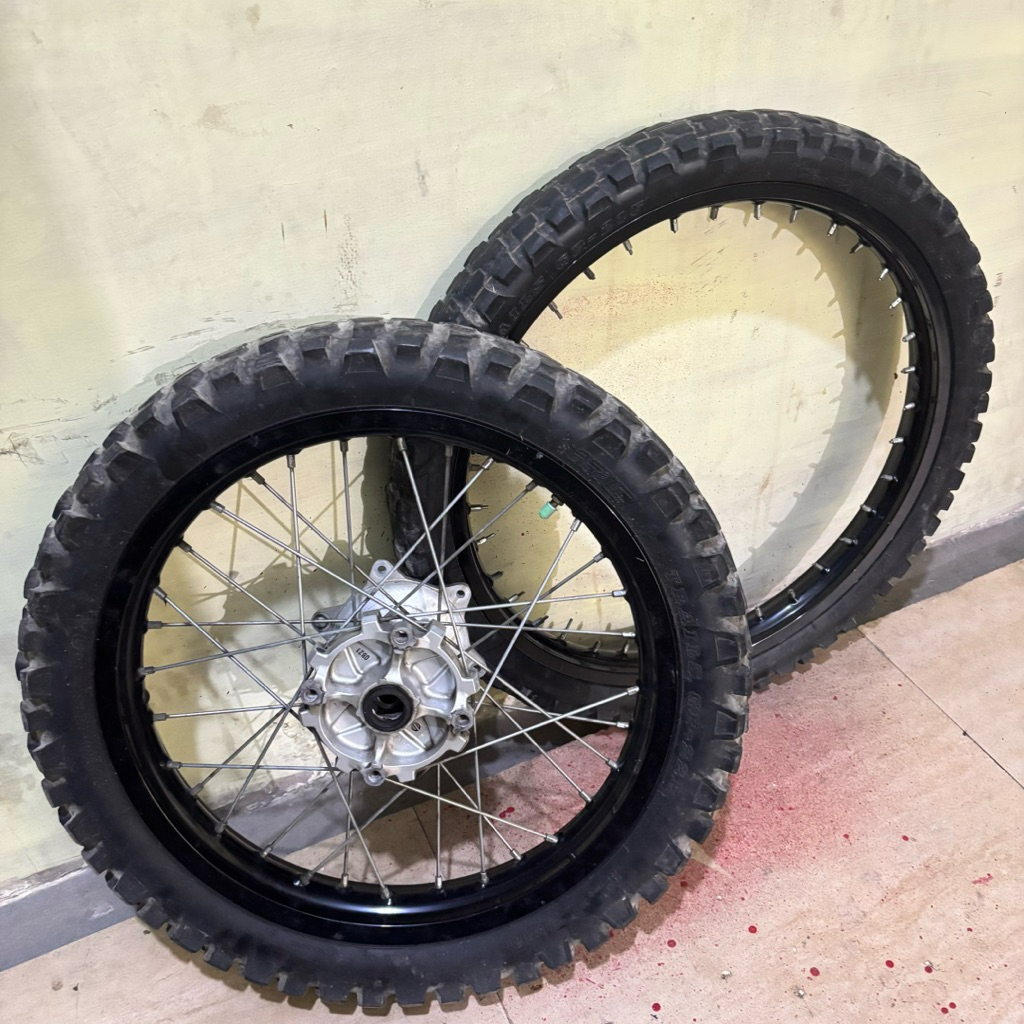 velg set copotan original honda crf 150 L