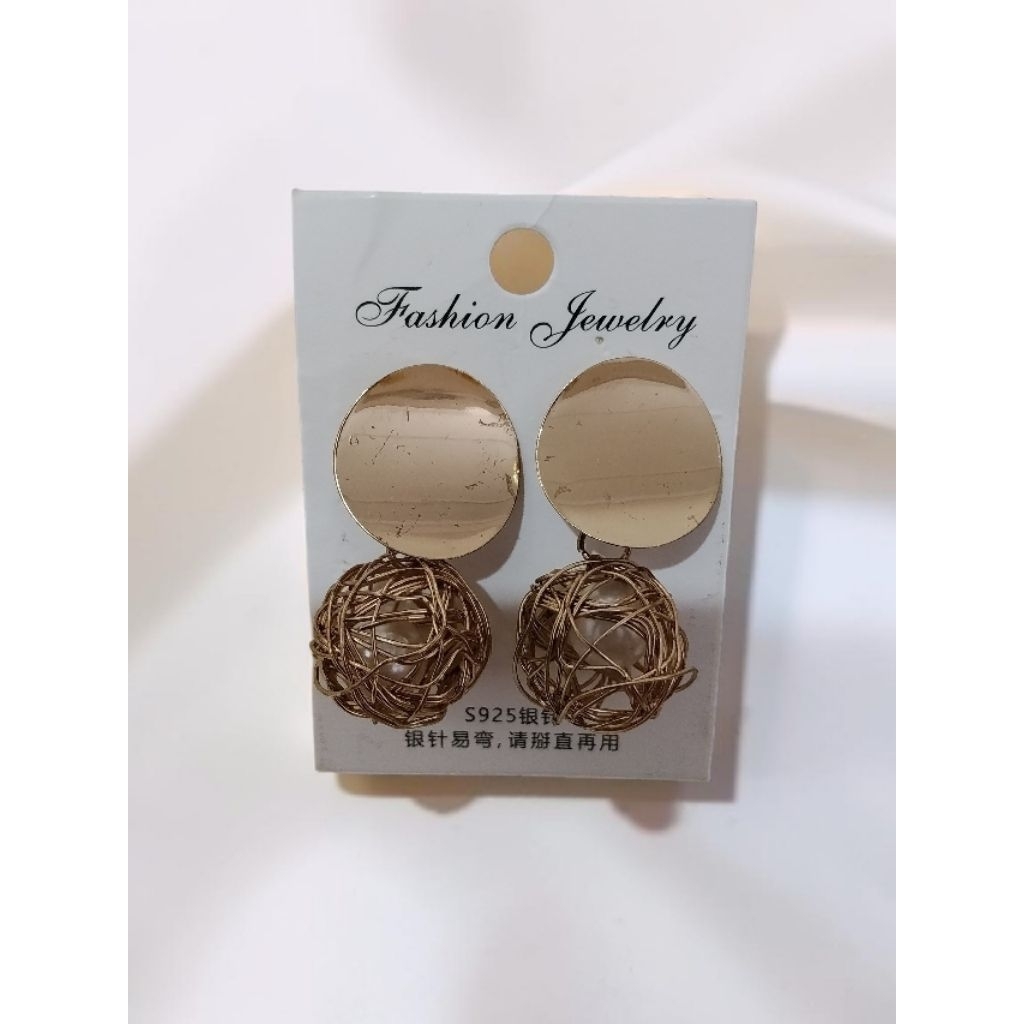 Anting Korea Gold Elegan Wanita | Minimalist Luxury Earrings | Abstract Ball Stud Earrings | Fashion