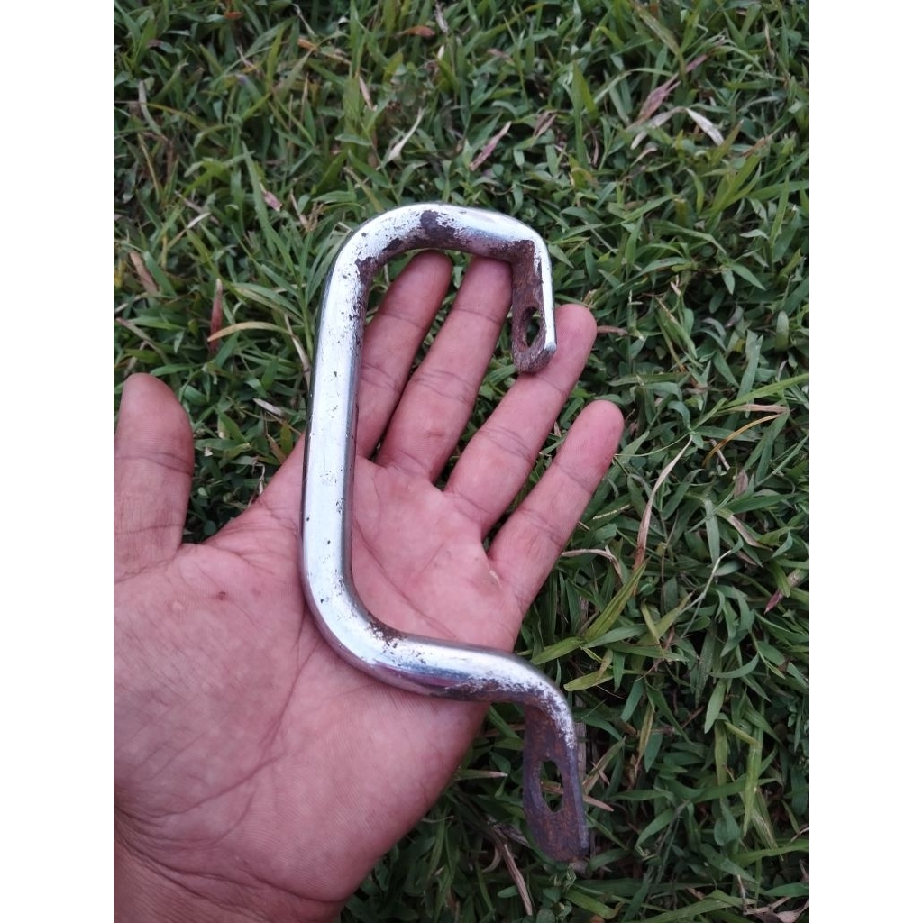 begel behel pegangan jog belakang original honda cb100 cb125