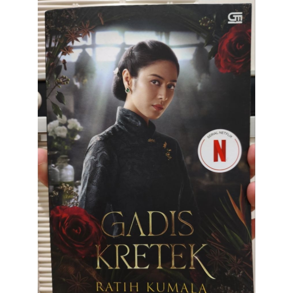 Gadis Kretek oleh Ratih Kumala [preloved]