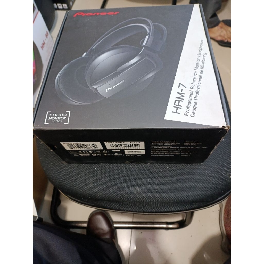 Headphone monitor Pioneer