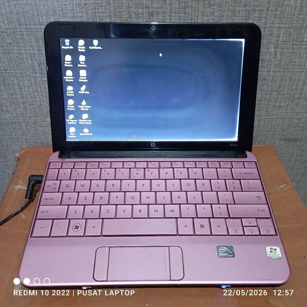 Notebook Hp mini 110 windows 7 Prosesor Intel Atom Ram1gb HDD250gb Lcd10in mesin Normal gak ada Carg