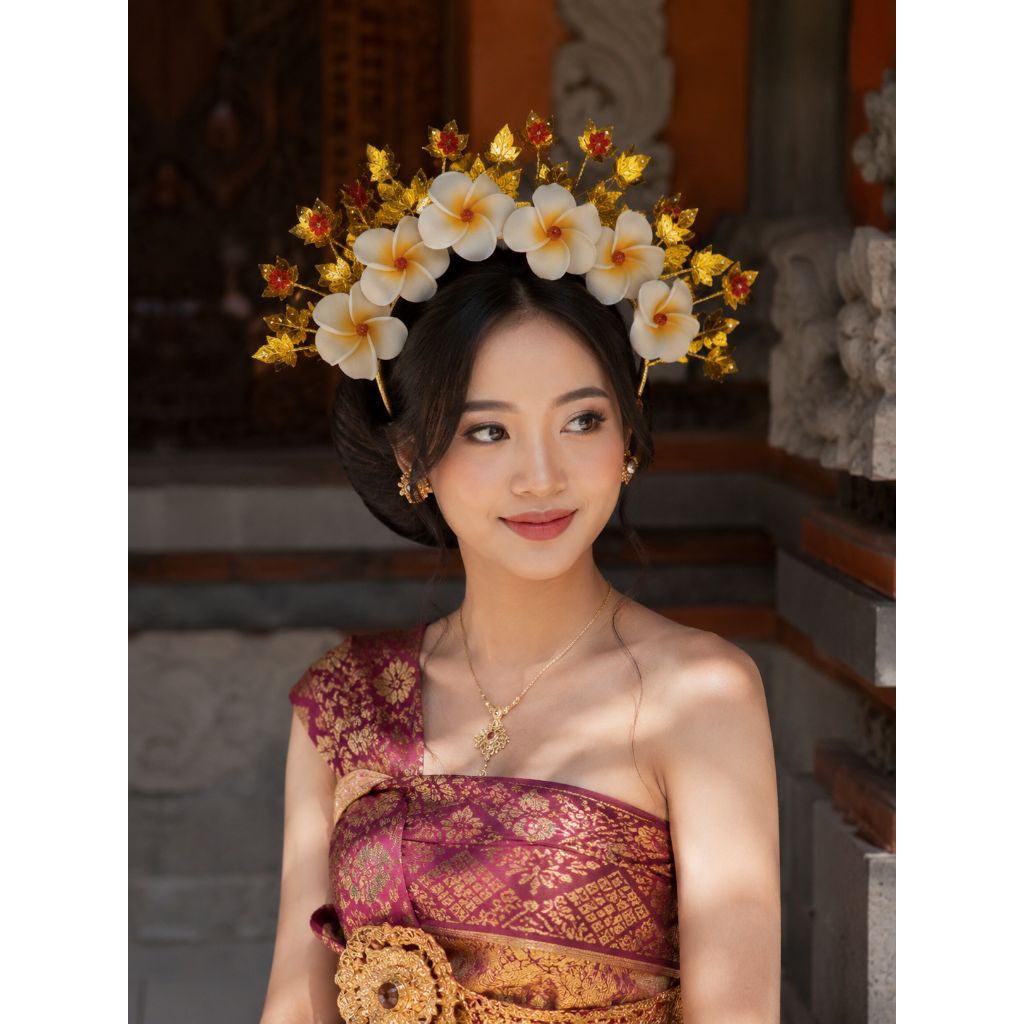 Bando Kamboja Putih