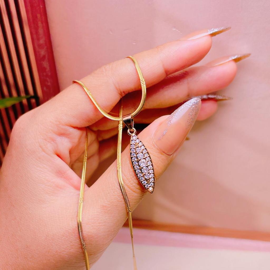 1 Set Perhiasan Wanita Dewasa Titanium Gold Anti Karat