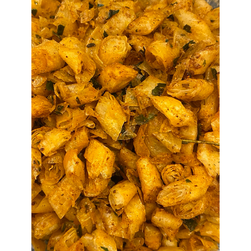 Kulit Lumpia Goreng Pedas daun jeruk 500gr / Kripik lumpia / kulpi daun jeruk /jongjons snack