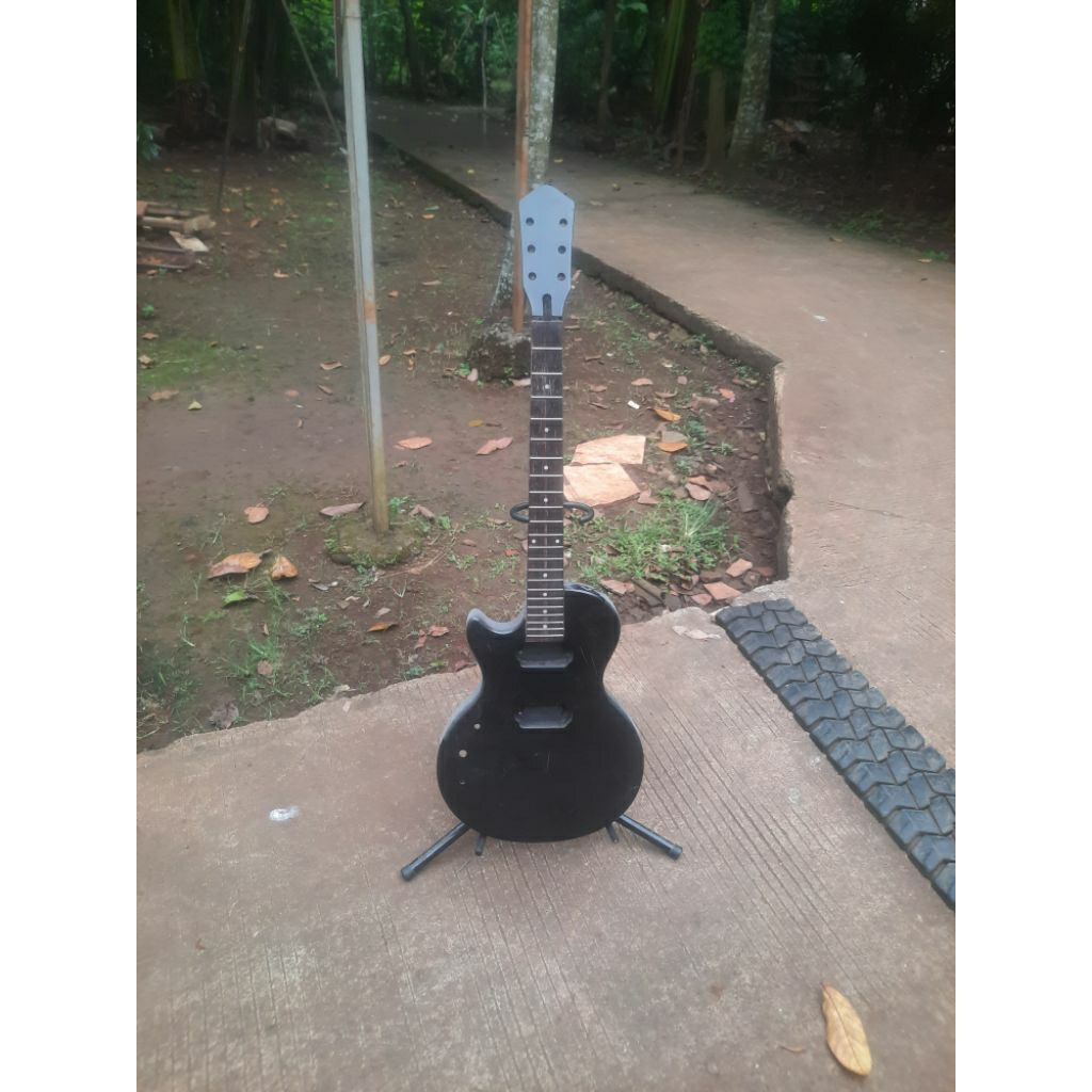 Bodisett gitar kidal
