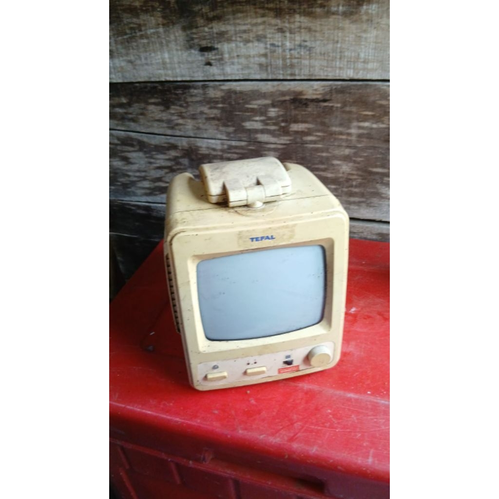 hiasan tv mini 165rb jadul antik kuno lawas vintage display anggap mati