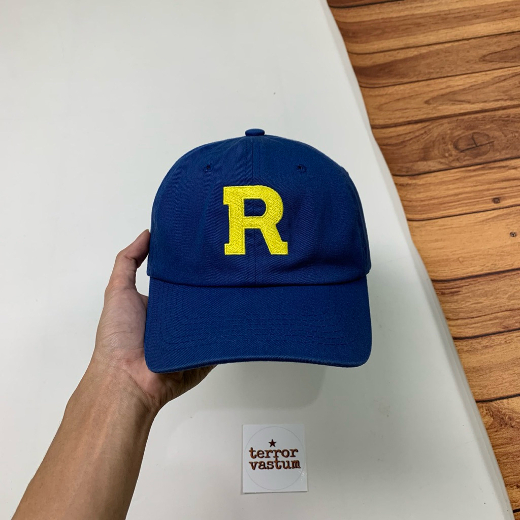 TOPI LOGO R