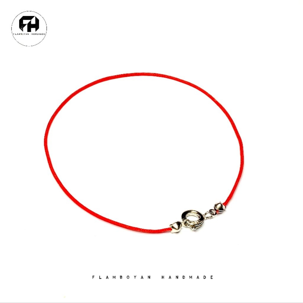 Gelang Tali Merah Tipis Tampilan Simple Elegan