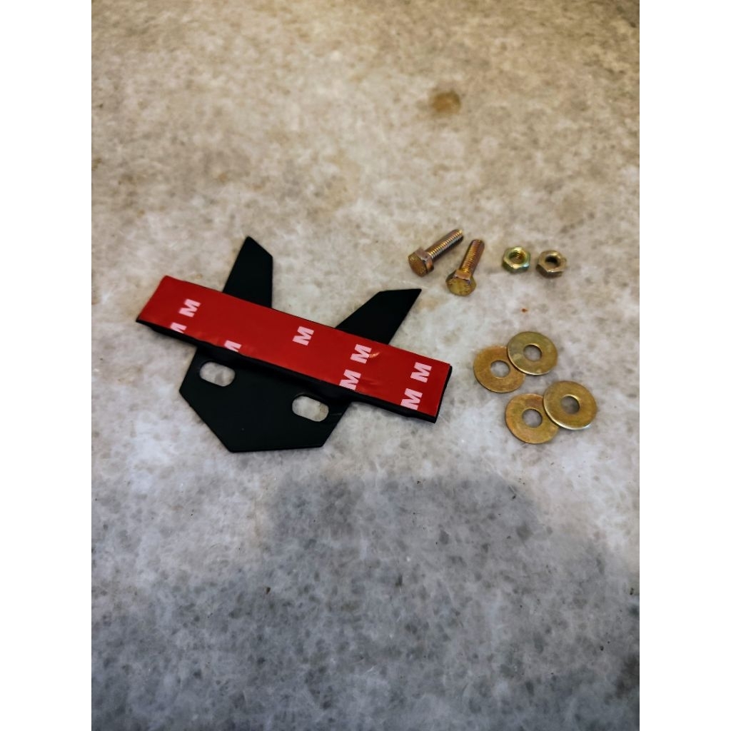 Dudukan Plat Nomer Depan Motor Aerok Berbahan Magnet