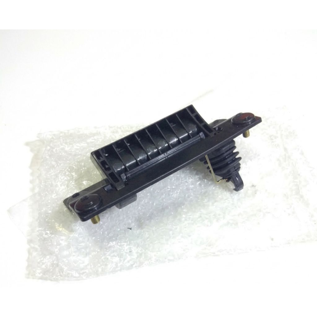 Handle Pintu Bagasi Suzuki Aerio Ori