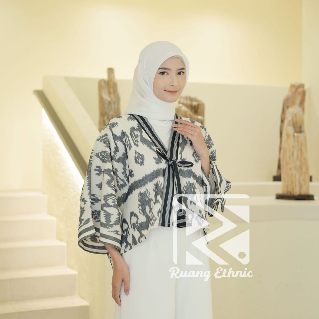 (RUANG ETHNIC) KIMONO OUTER MOTIF SUMBA - OUTER SUMBA - OUTER TENUN - OUTER WANITA - OUTER TENUN ETN