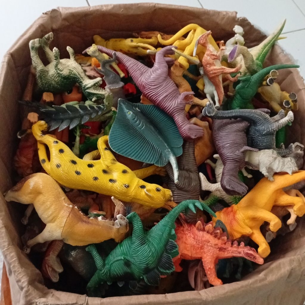 dino / hewan satwa dan laut karet BESAR / jumbo / kecil mainan