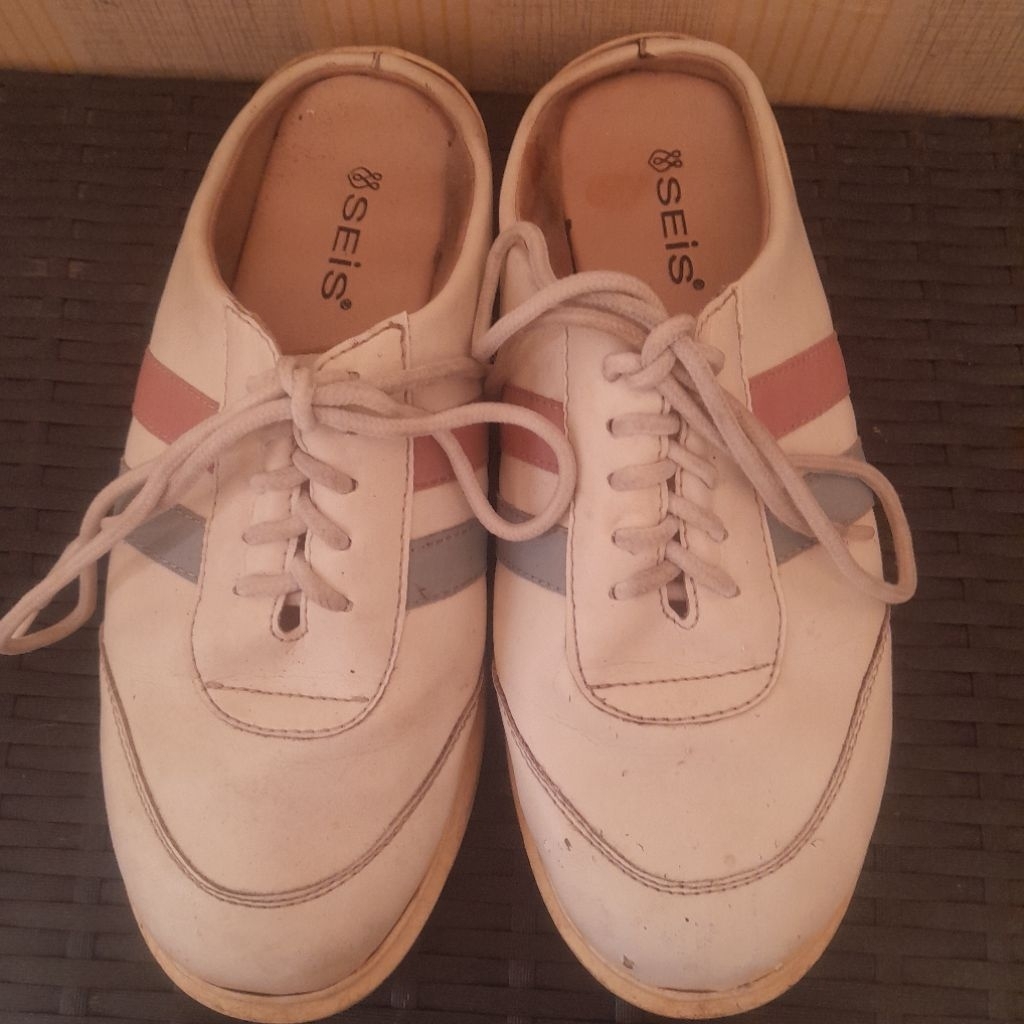 SENDAL/SELOP/SENDAL SEPATU WANITA size 40 Preloved