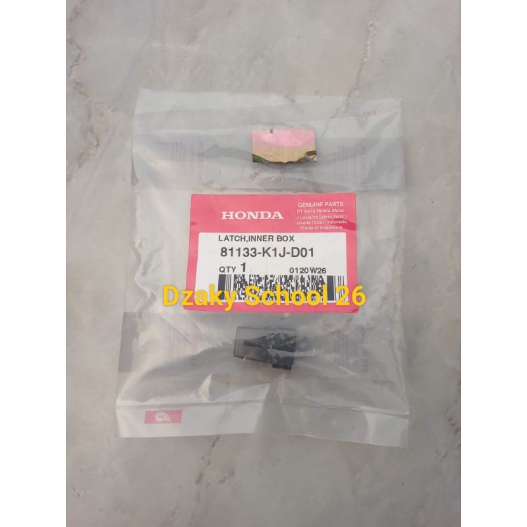 81133K1JD01 pengunci laci pengait kunci laci honda PCX 160 asli AHM