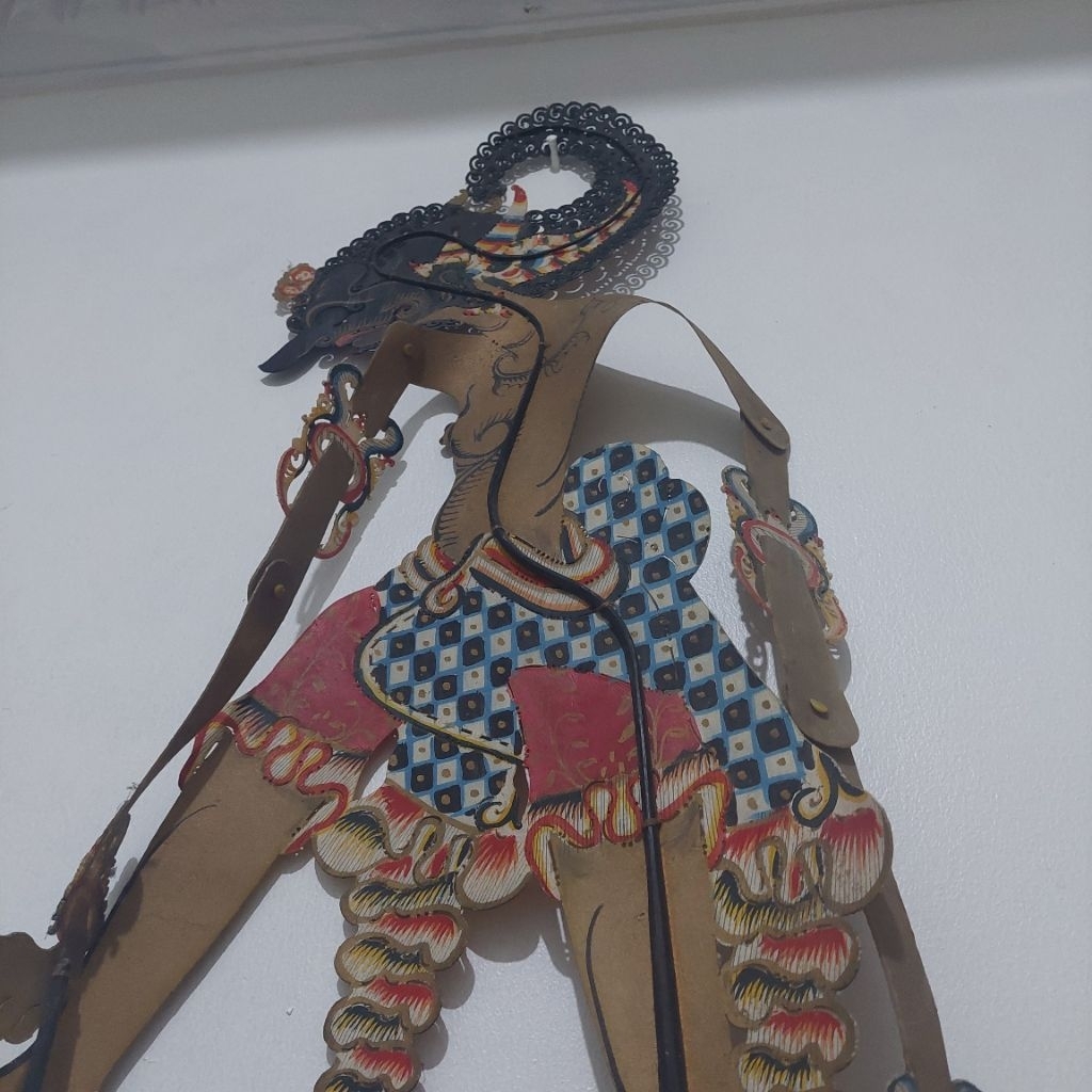 Preloved Wayang kulit pajangan dinding dan bisa dimainkan