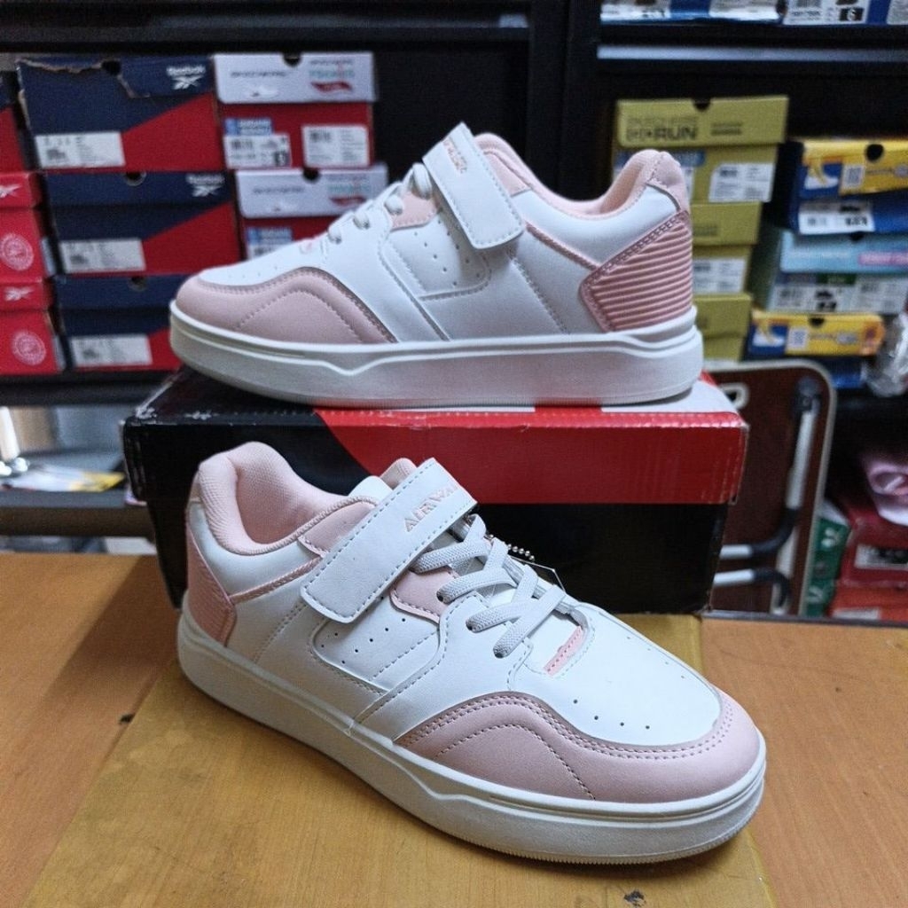 Sepatu anak Airwalk Dilworth white pink original