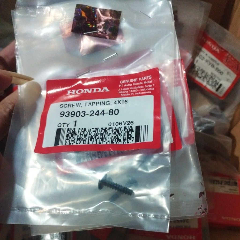 Baut Body Scrup Kasar Hitam Ukuran 4x16 Honda PCX ADV Vario Beat Scoopy Spacy 93903-244-80