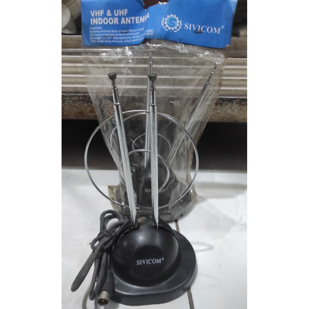 ANTENA TV INDOUR ATAU DALAM RUMAH MEREK SIVICOM