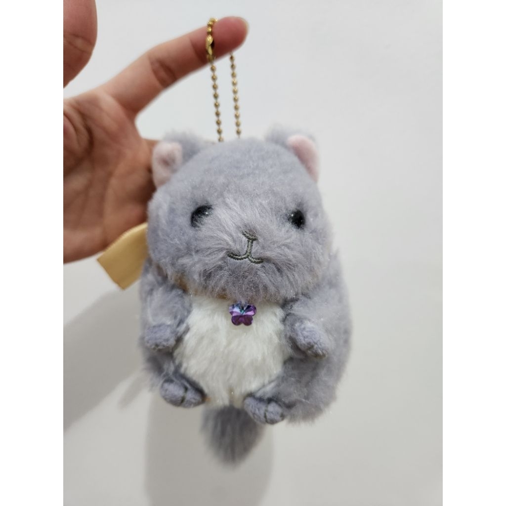 Amuse Keychain Boneka Chincilla Abu besar