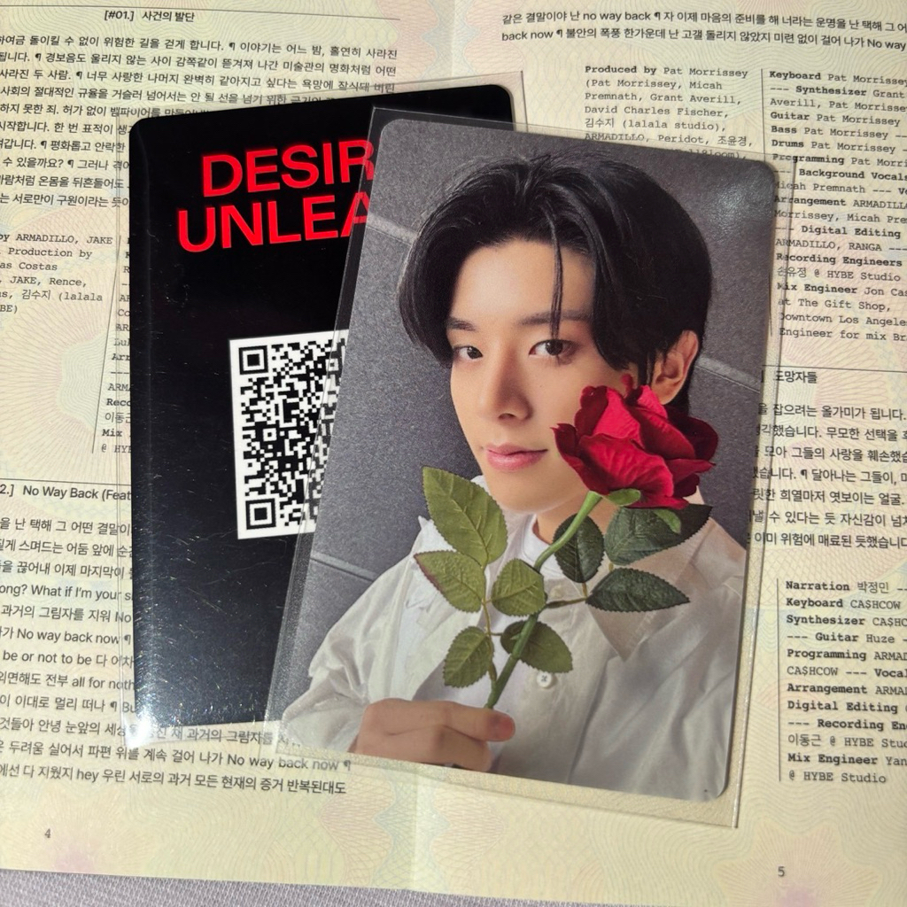 [ READY STOCK ] PHOTOCARD PC OFFICIAL JAKE ENHYPEN DESIRE UNLEASH D:U YIZHIYU YZY VCE R7 MAWAR