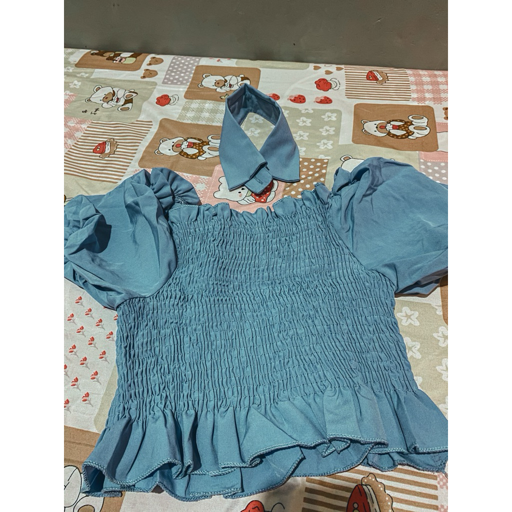 Baju Tali Leher