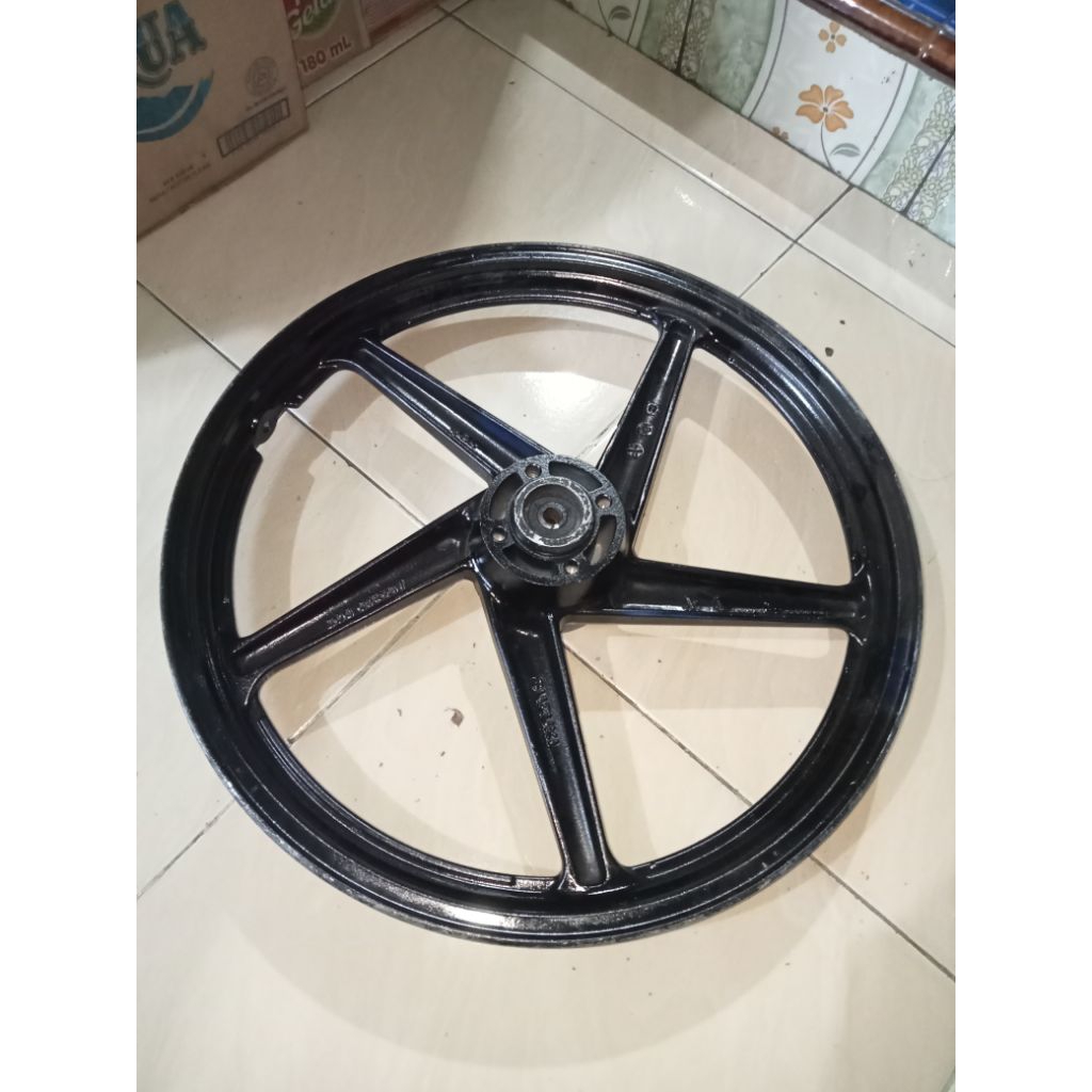 Velg depan Suzuki Smash New 110 original