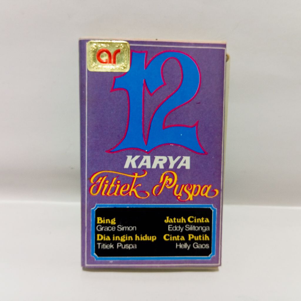 Kaset 12 Karya Titiek Puspa