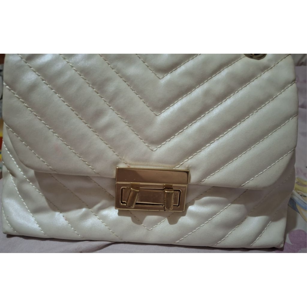 Preloved sling bag wanita [kamiya bag]