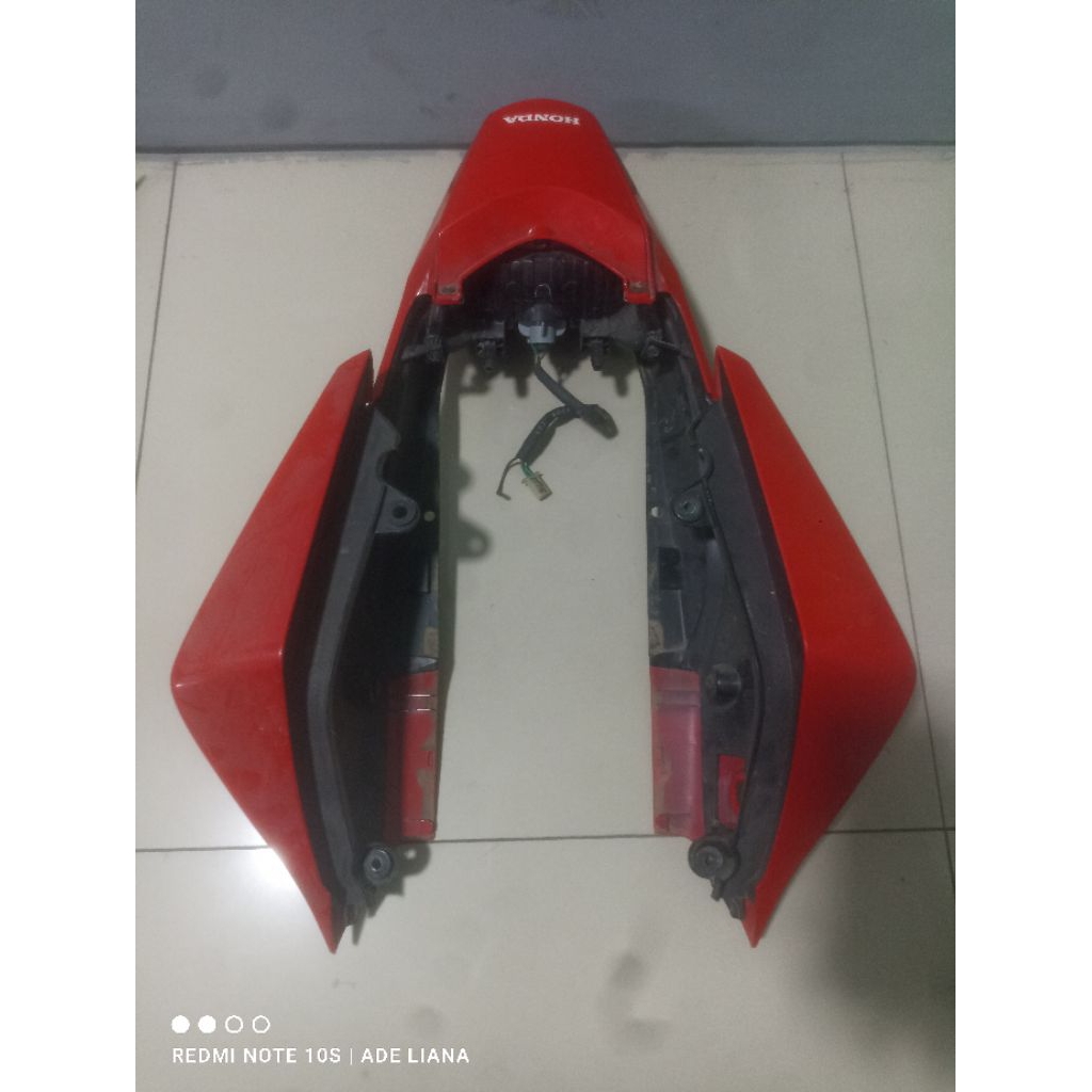Body Kiri Kanan+Reflektor Honda CBR 250cc 2015