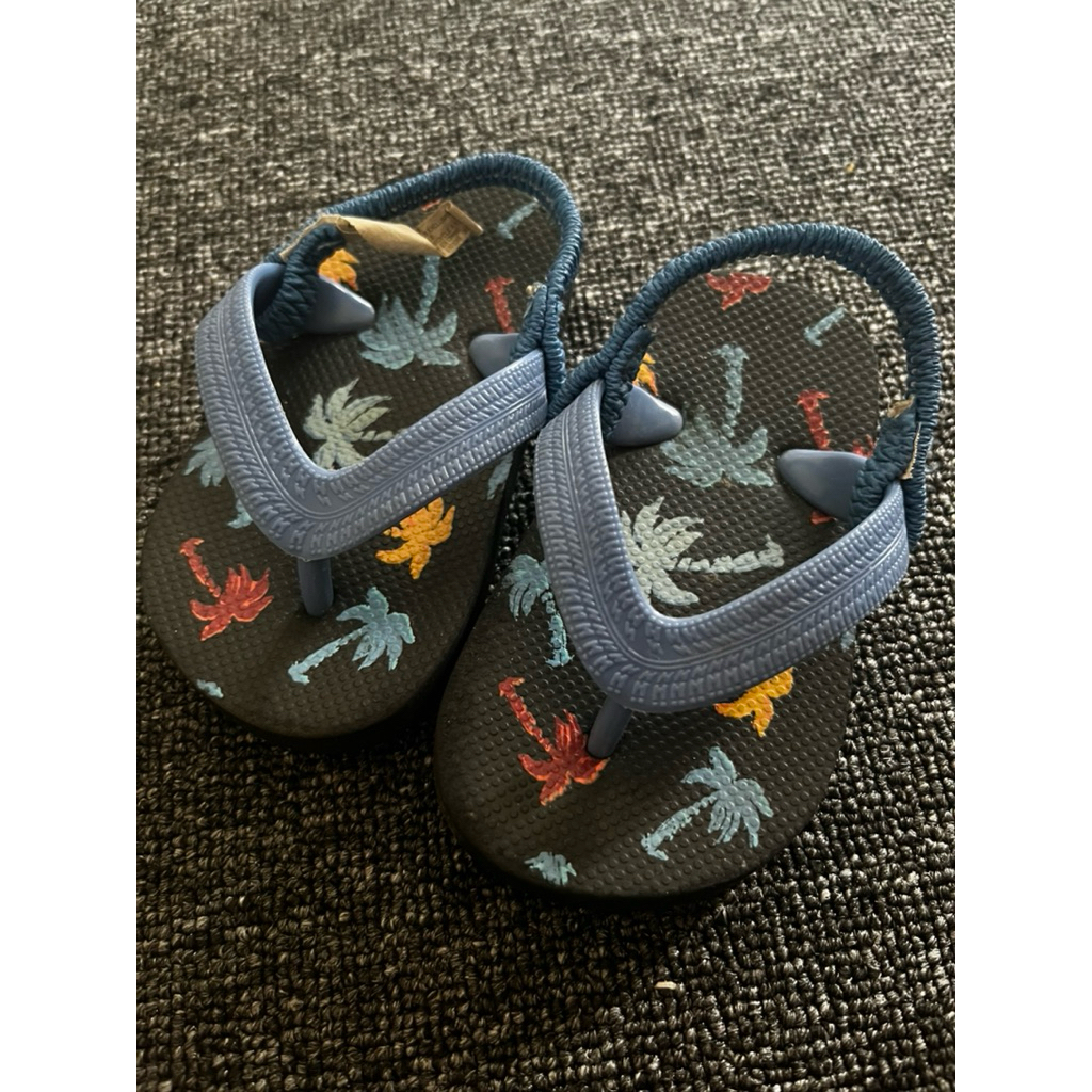 Sandal jepit Bayi