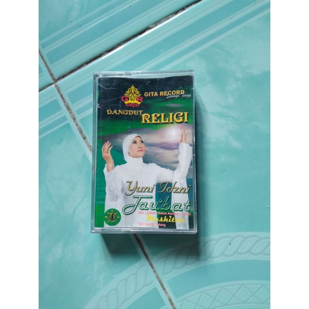 Kaset Yuni idzni tambah dangdut religi
