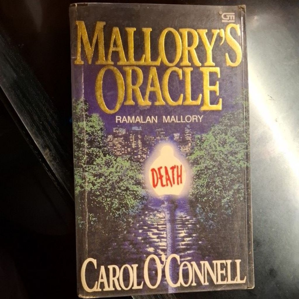 Buku Seken, Novel, Mallory's Oracle, Ramalan Mallory, Novel Horror, Thriller.