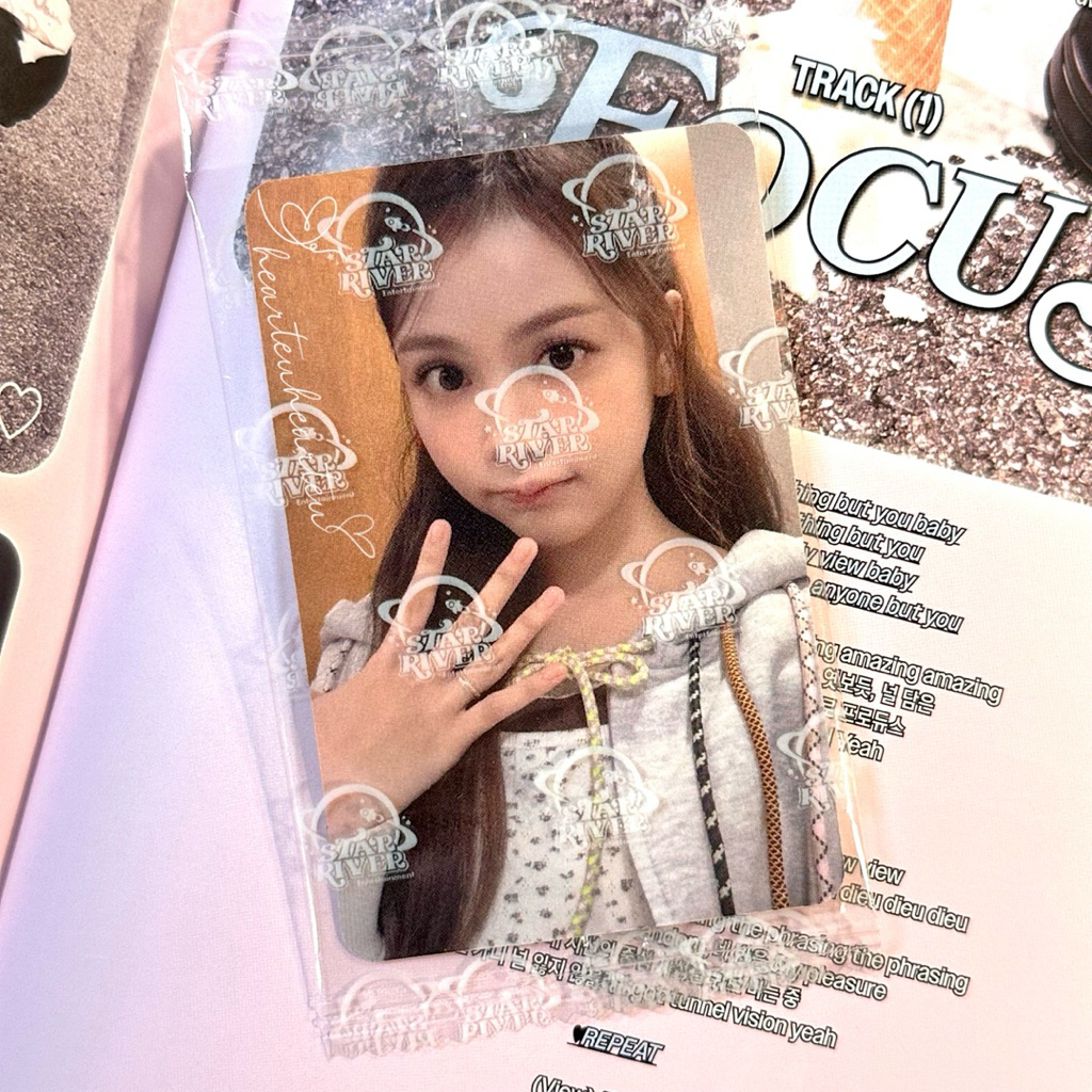 hearteuhearteu — [READY STOCK] HEARTS2HEARTS Carmen Official Photocard from POB Starriver Fansign Ro