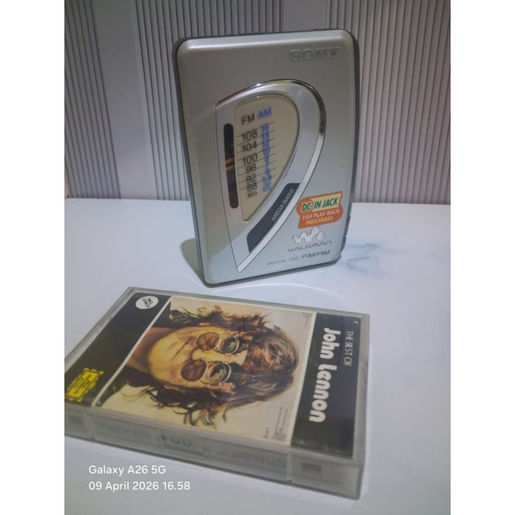 Sony walkman pemutar kaset pita jadul dan radio