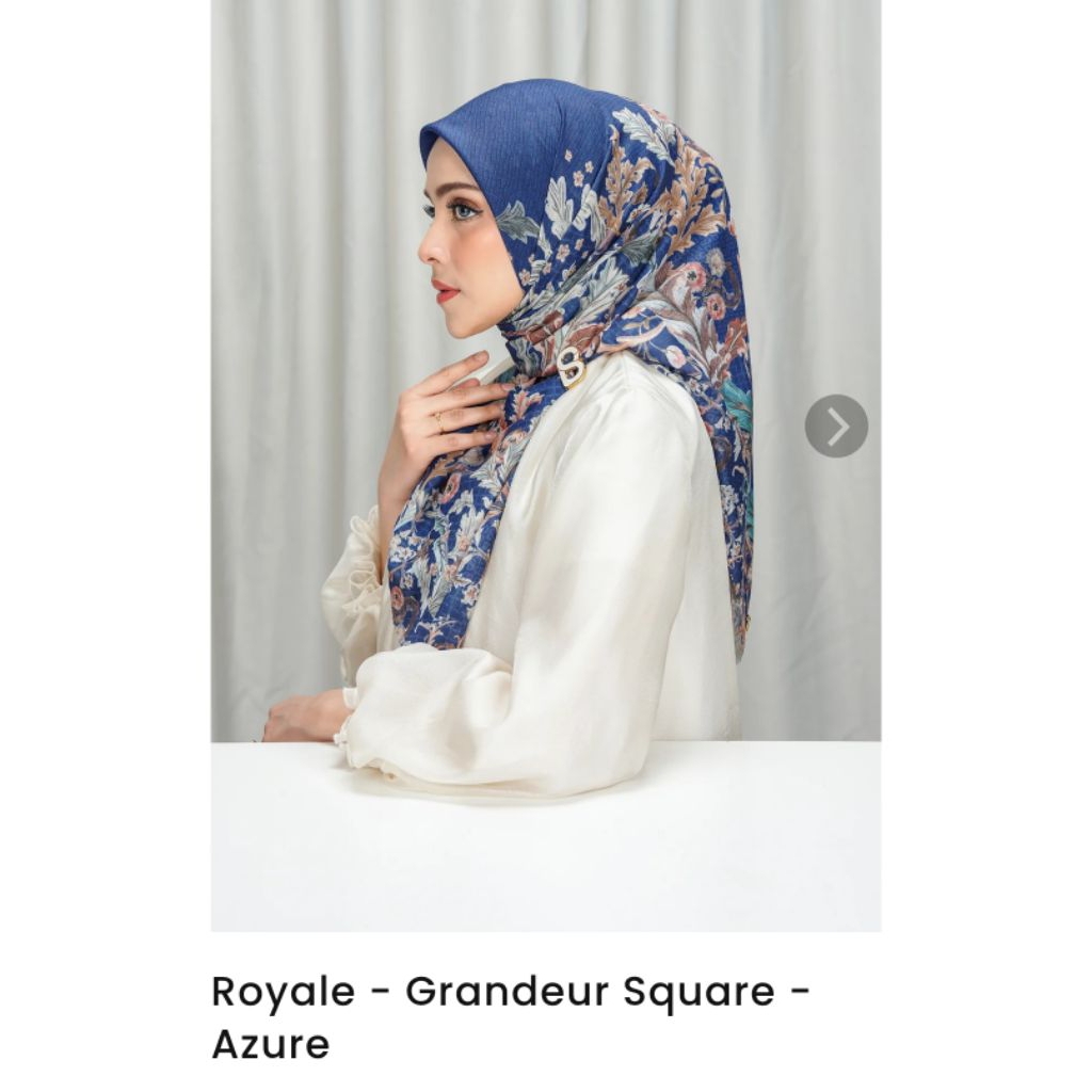 Royale Azure By Buttonscarves