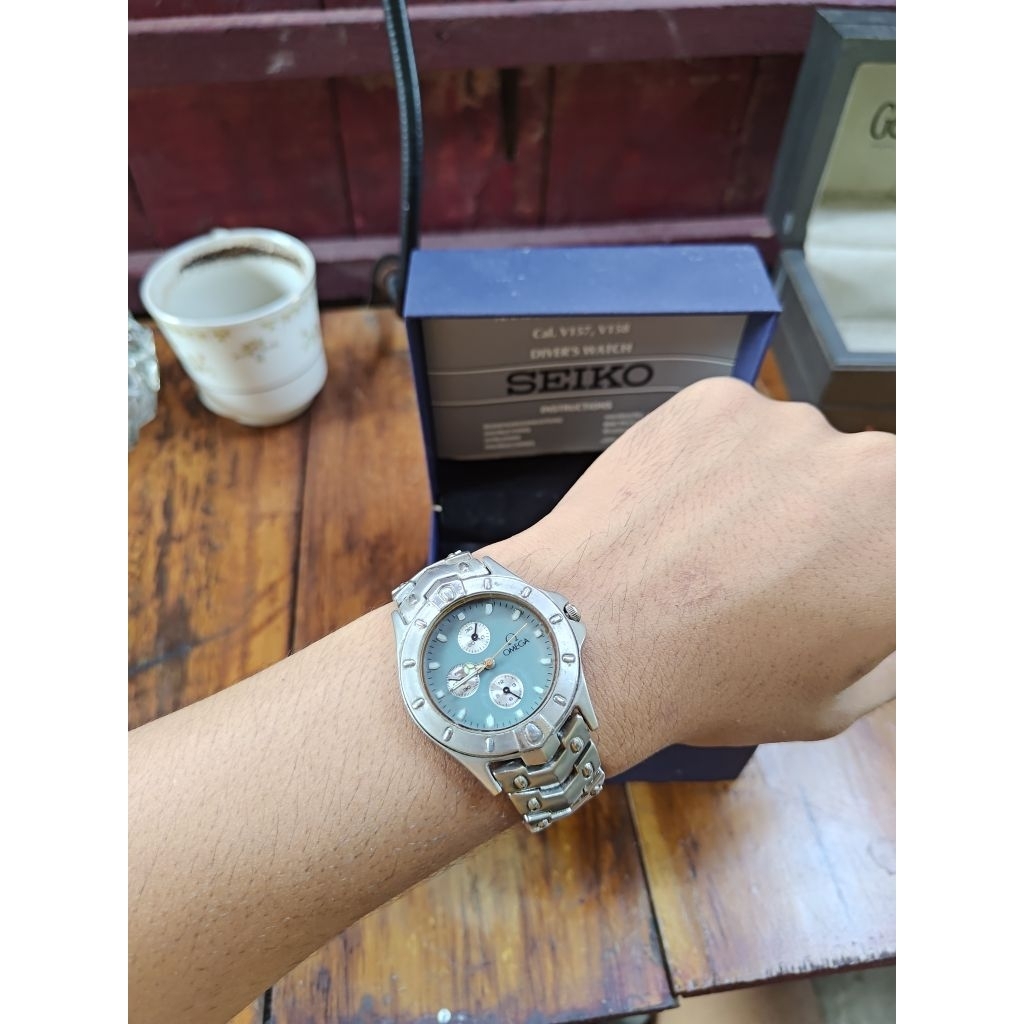 jam second omega
