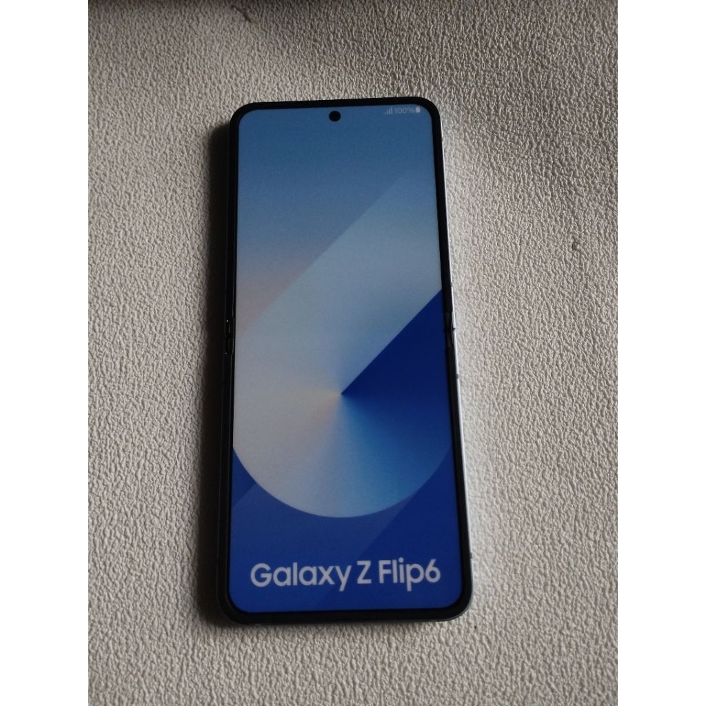 dummy Samsung galaxy Z Flip 6 (hp pajangan)