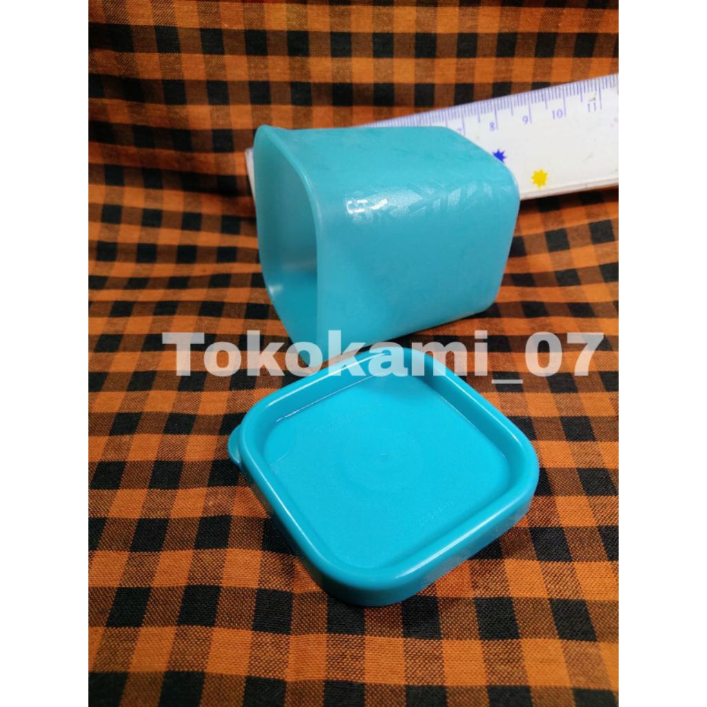 Petite Square Tupperware Snowflake