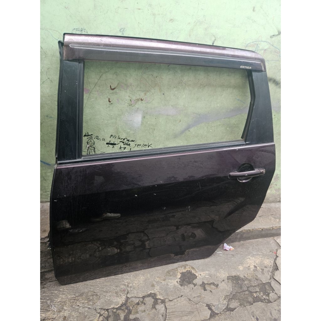 pintu tengah kiri ertiga lama 2012-2017 ada kaca dan engsel